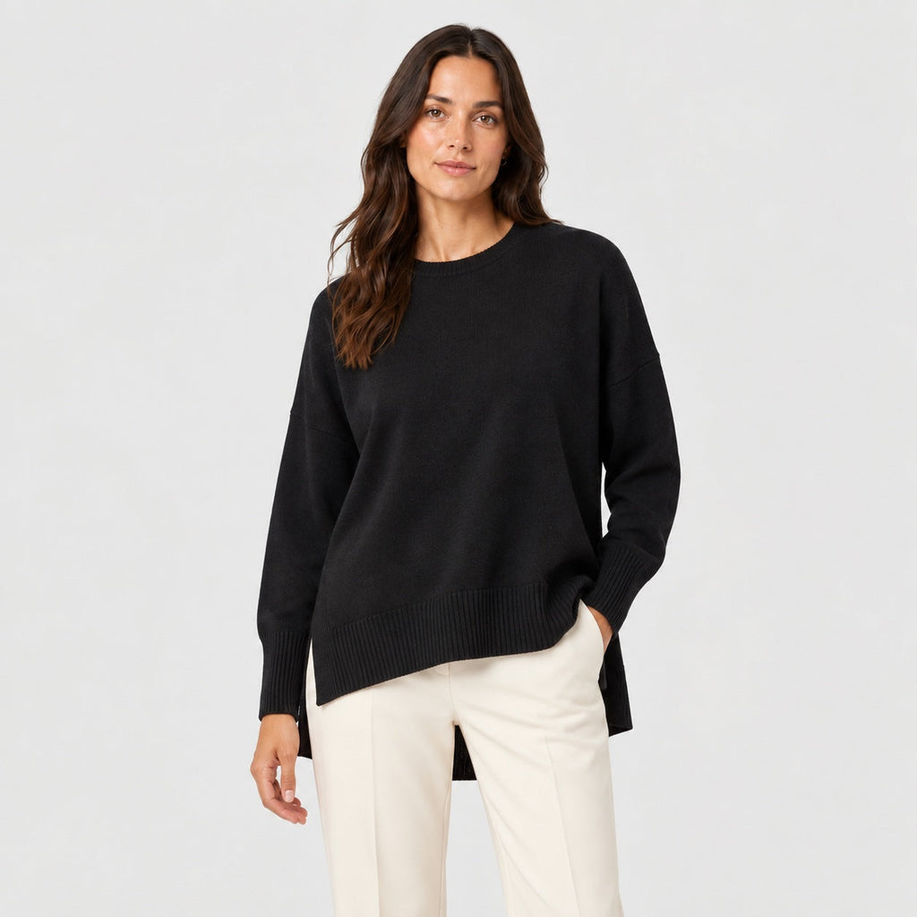 Women's Oversized High-Low Jumper in Black | Gunnerside – front view