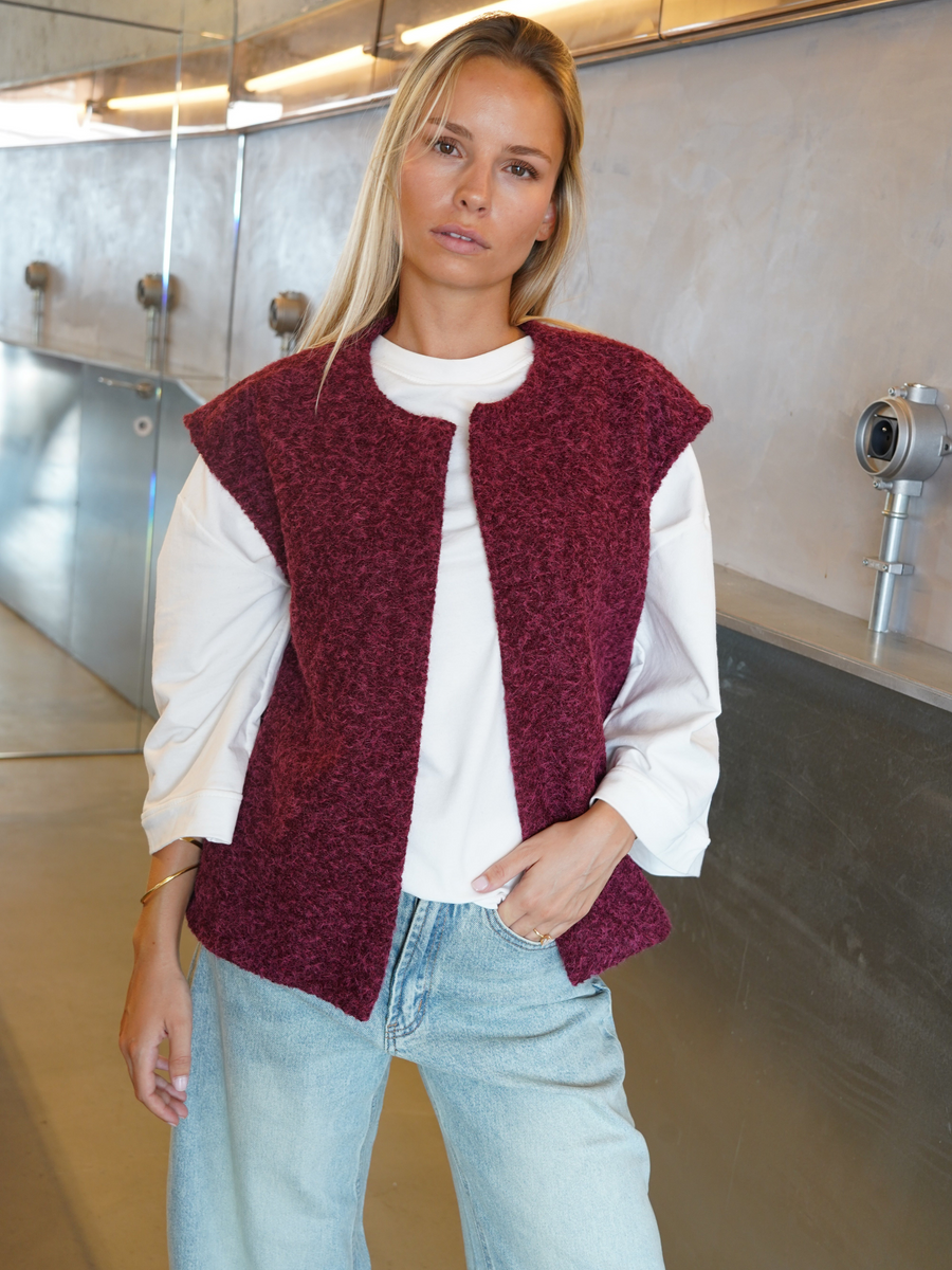 Gilet court en bouclé pour femme | Portscatho