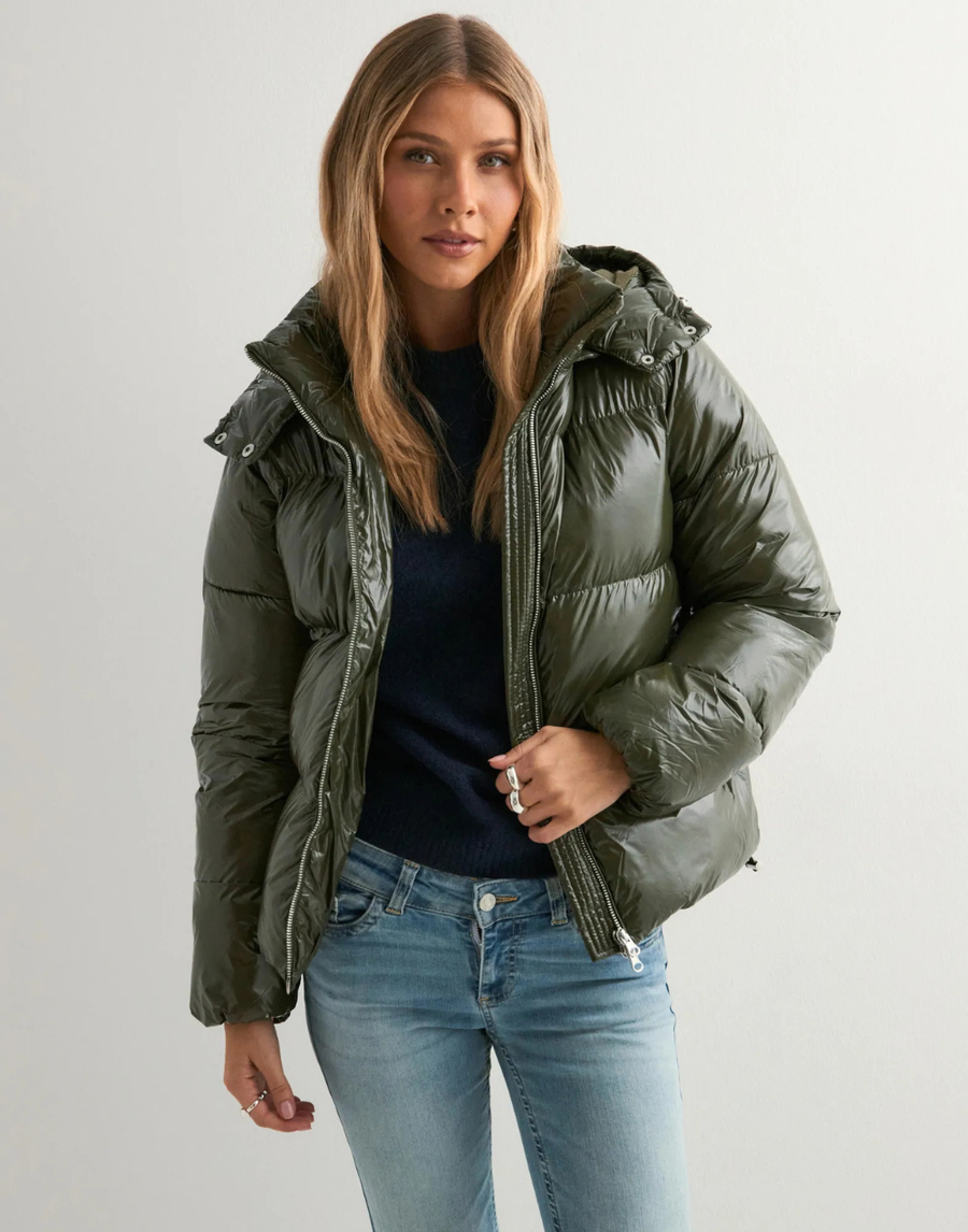 Doudoune courte brillante pour femme | Lympstone
