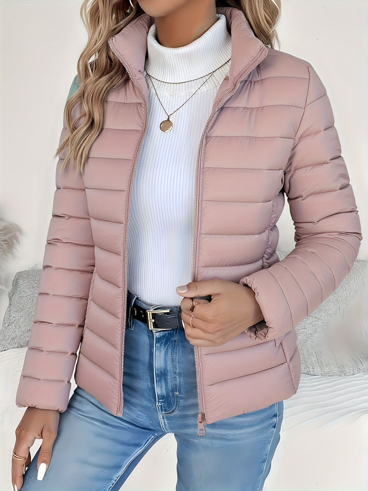 Women's lightweight stand collar puffer jacket