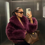 Women's loose-fit plush-lined faux fur jacket