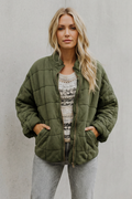 Women's high collar grid-quilted zip-up jacket