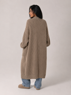 Women's longline open front cardigan in a chunky knit