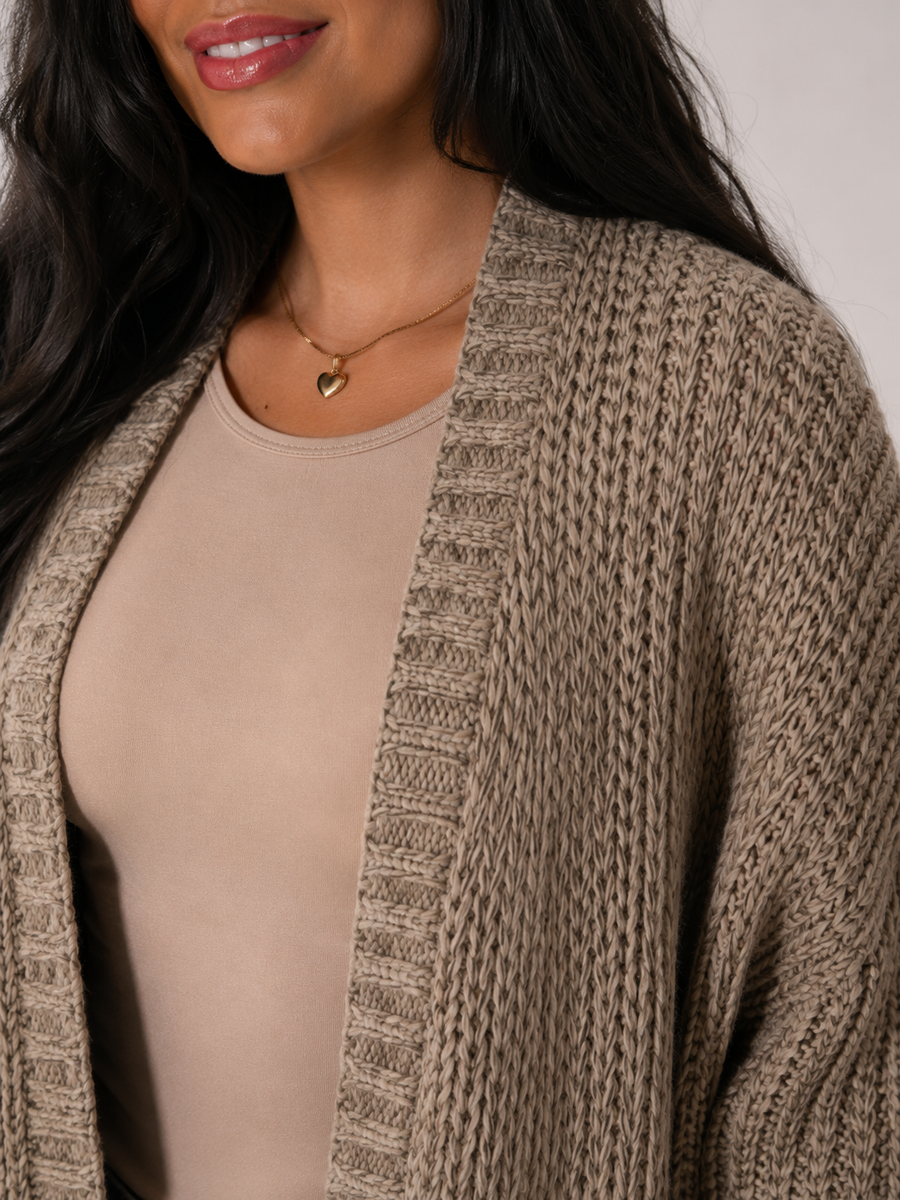 Women's longline open front cardigan in a chunky knit