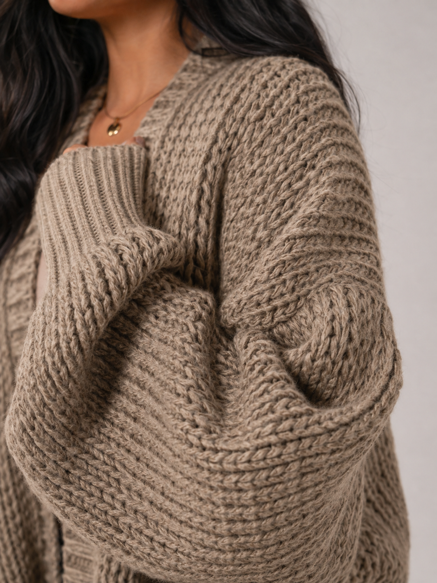 Women's longline open front cardigan in a chunky knit