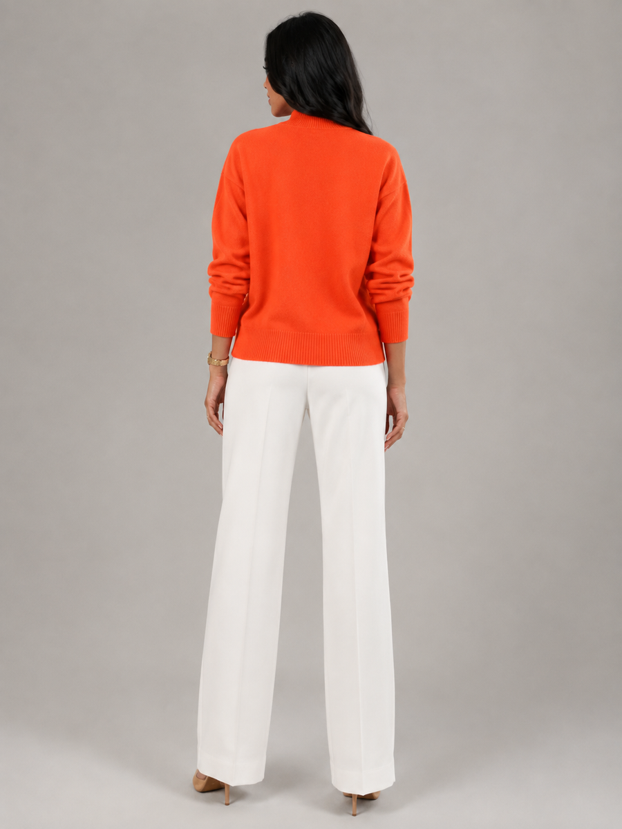 Women's soft fine-gauge jumper with a mock neck