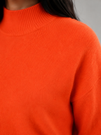 Women's soft fine-gauge jumper with a mock neck