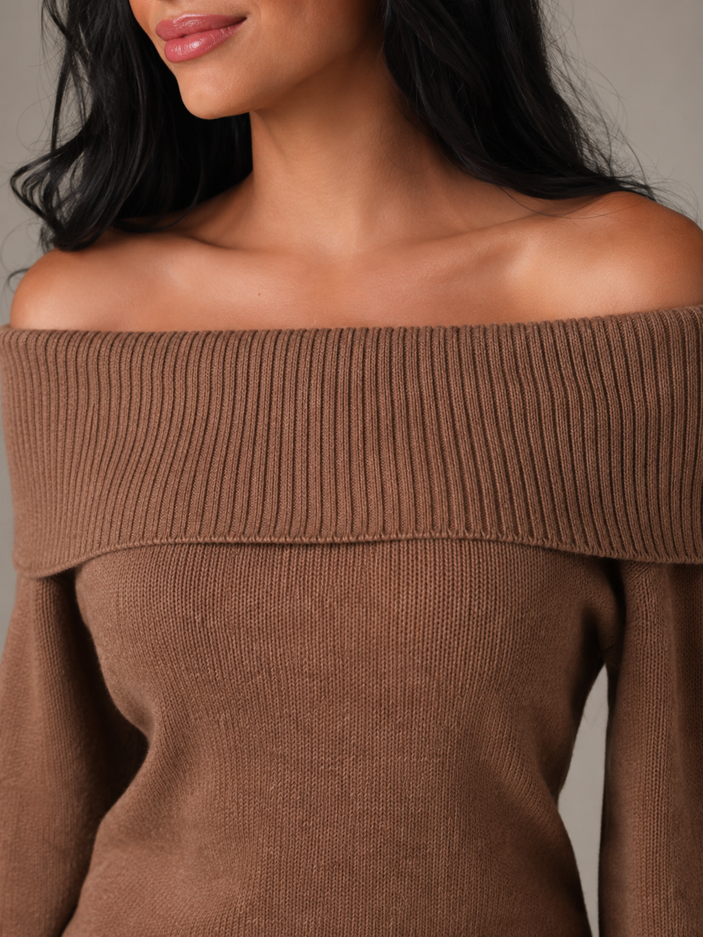 Women's off-shoulder jumper with a ribbed fold-over neckline