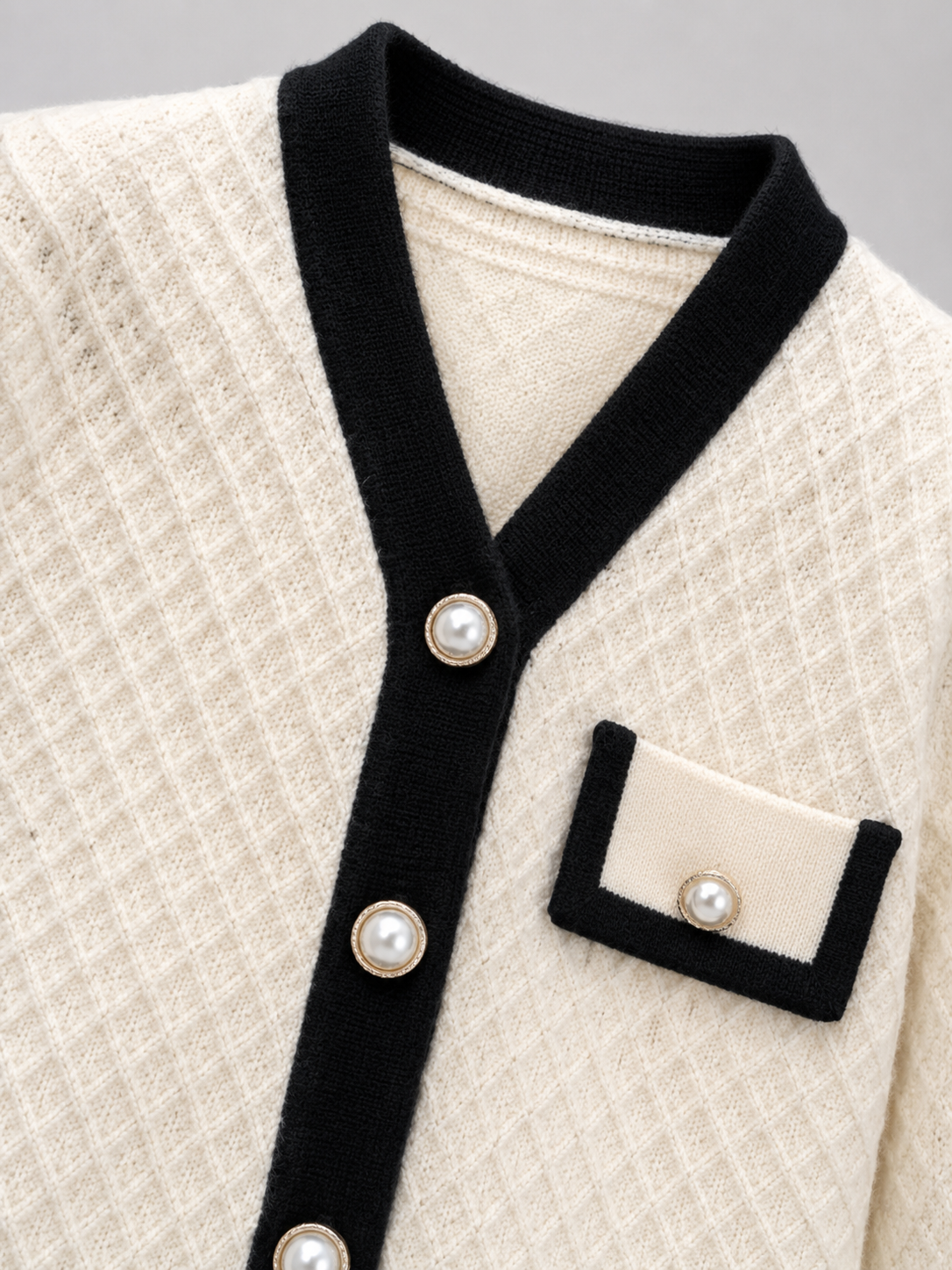 Women's textured knit cardigan with buttons