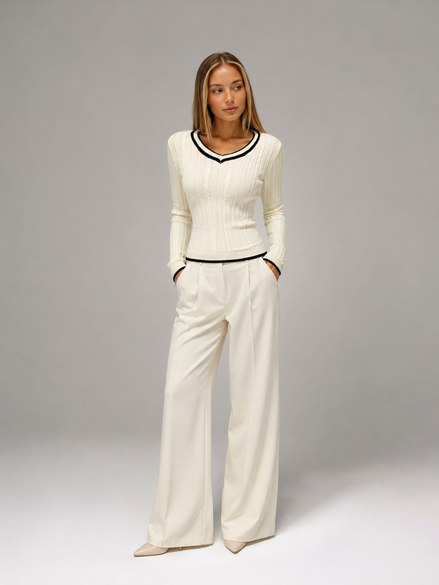 Women's V-neck jumper with contrast trim edging
