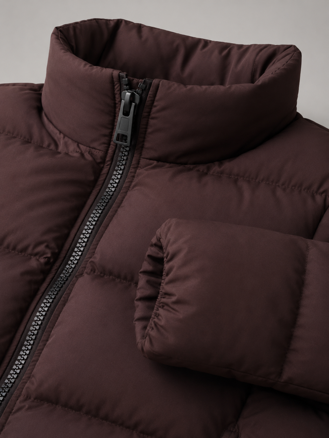 Women's belted puffer jacket