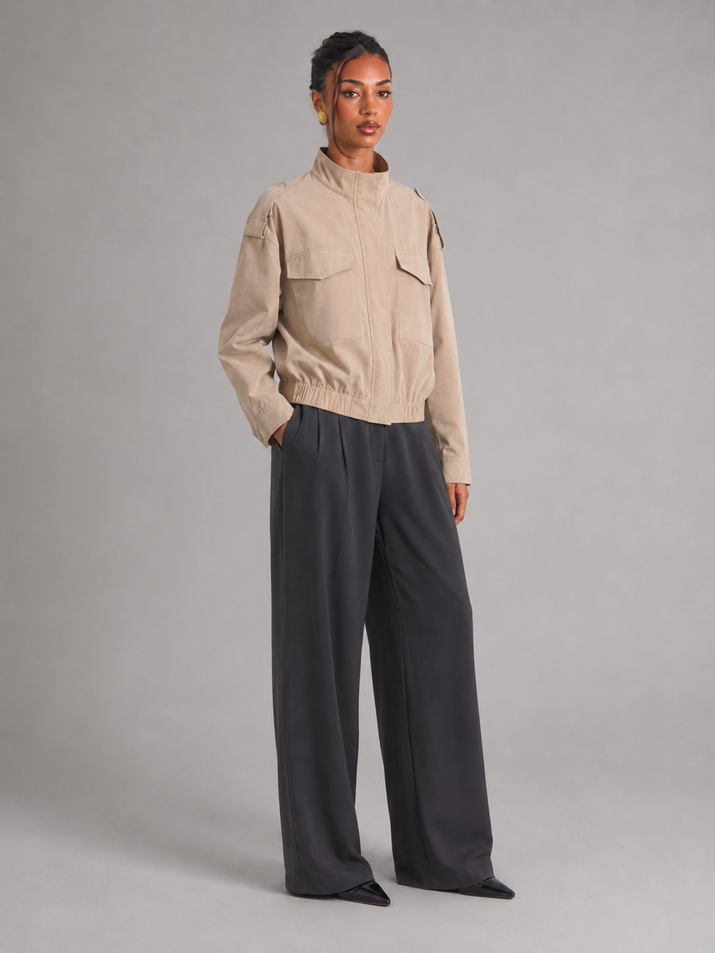 Women's utility jacket with stand collar