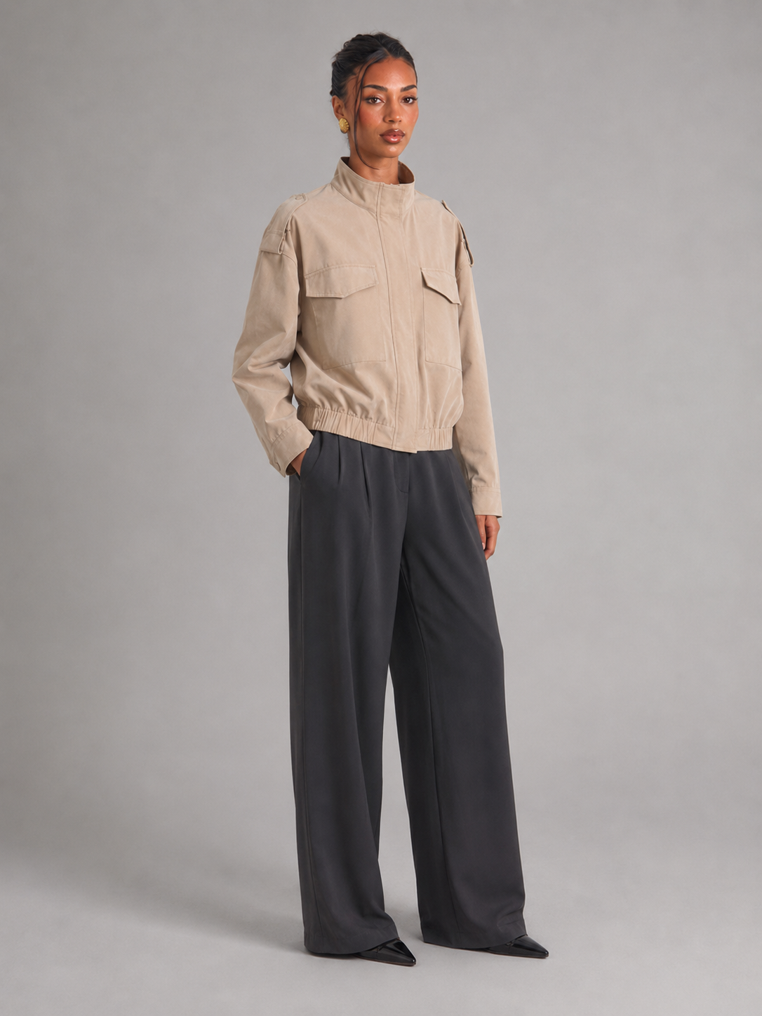 Women's utility jacket with stand collar