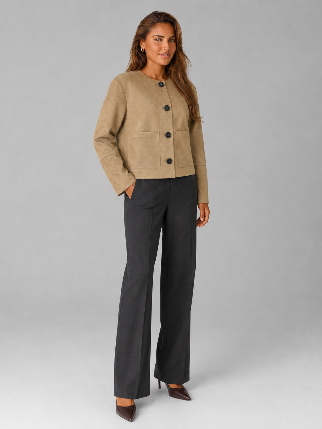 Women's cropped jacket with patch pockets