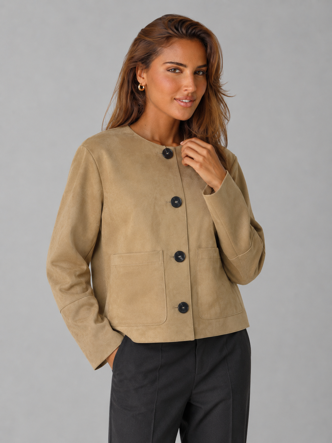 Women's cropped jacket with patch pockets