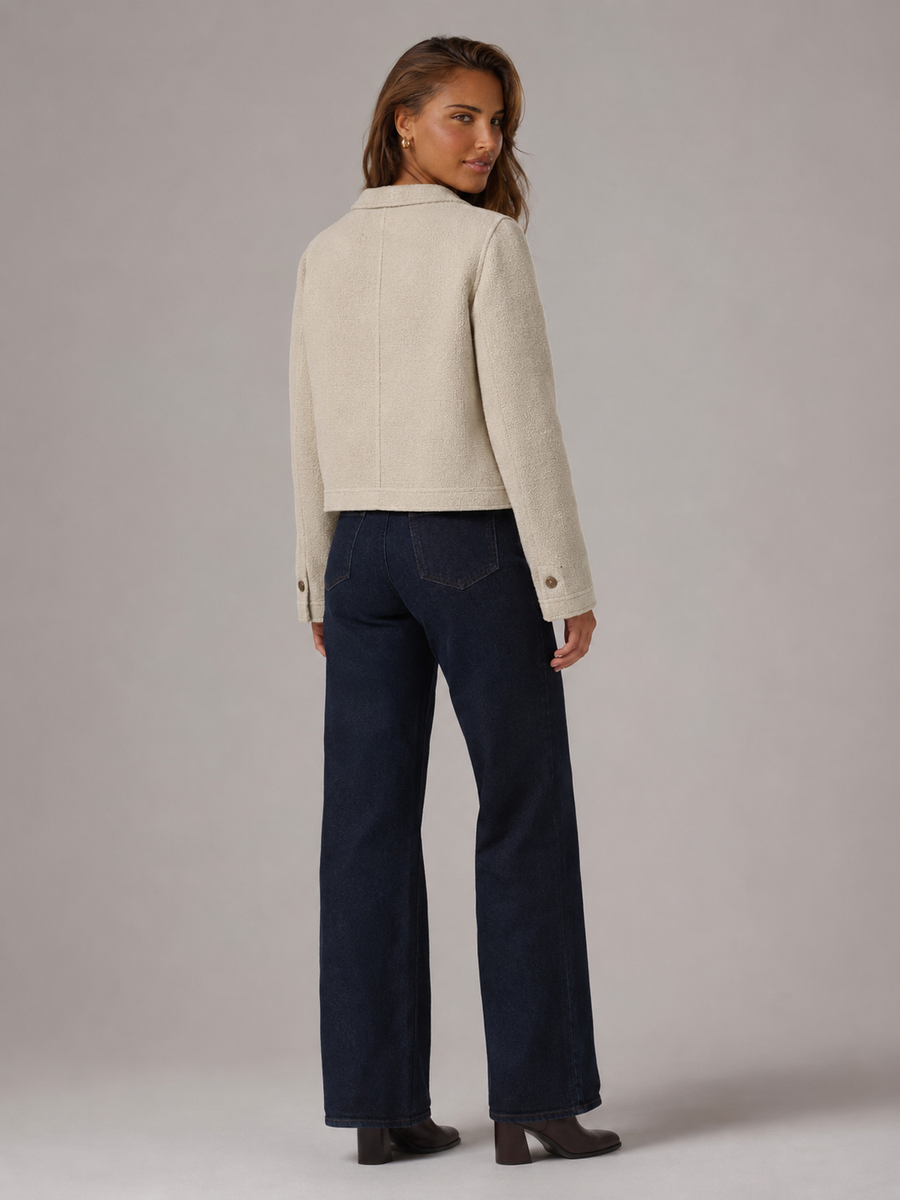 Women's cropped single-breasted blazer with patch pockets