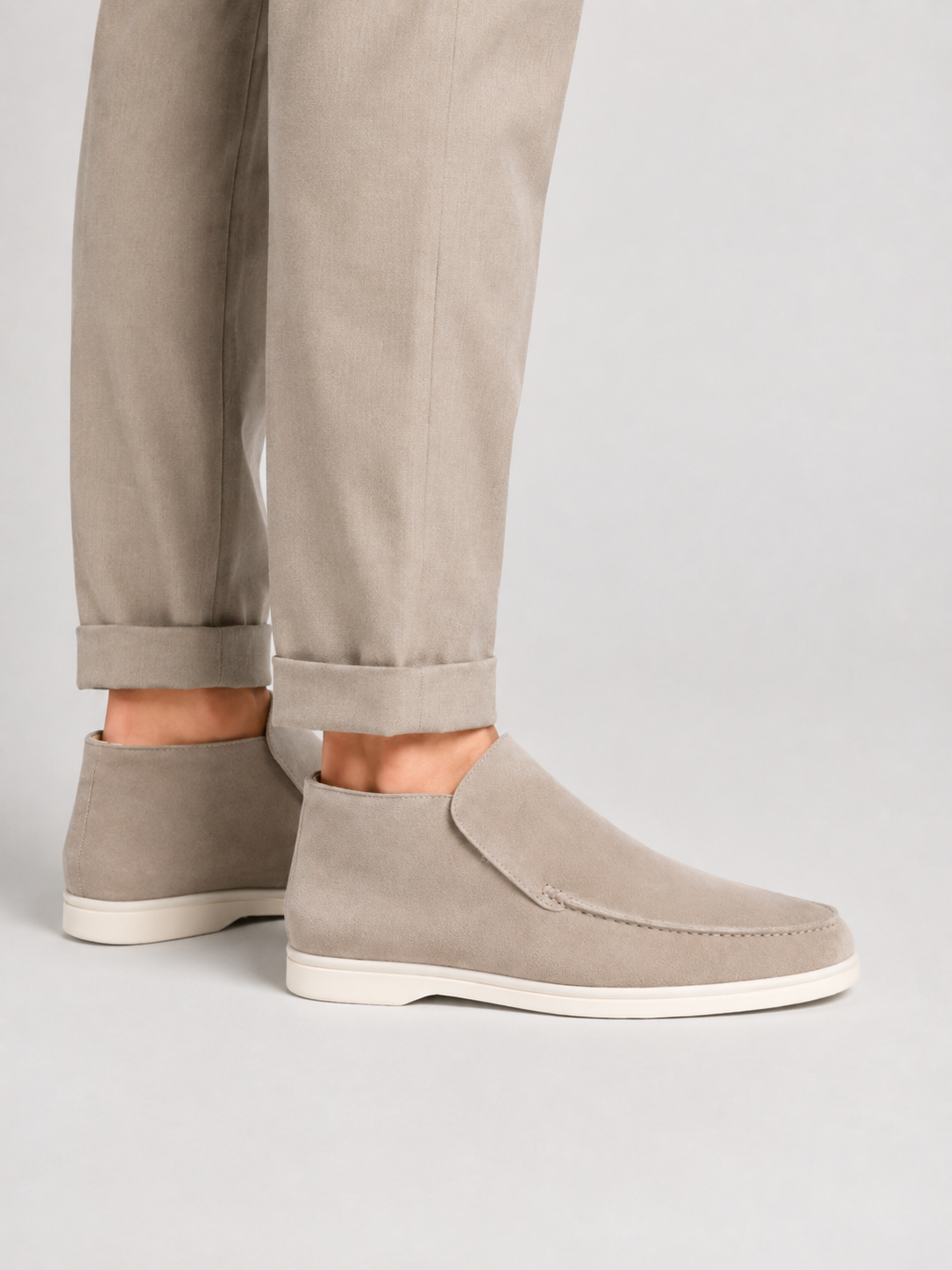 Men's brushed slip-on loafers with tonal stitching