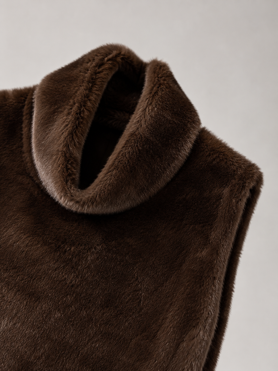 Women's reversible faux fur gilet