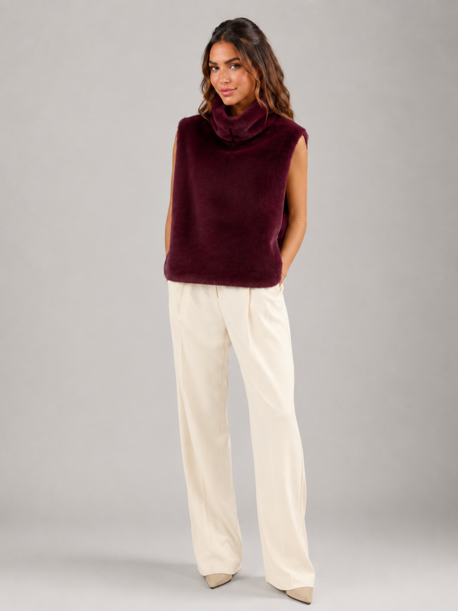 Women's reversible faux fur gilet