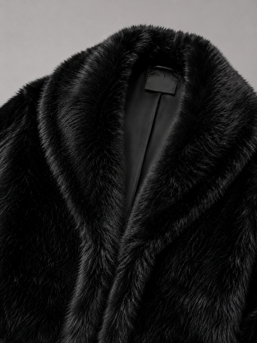 Women's cropped jacket with an oversized faux fur shawl collar