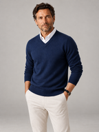 Men's fine gauge knit V-neck jumper