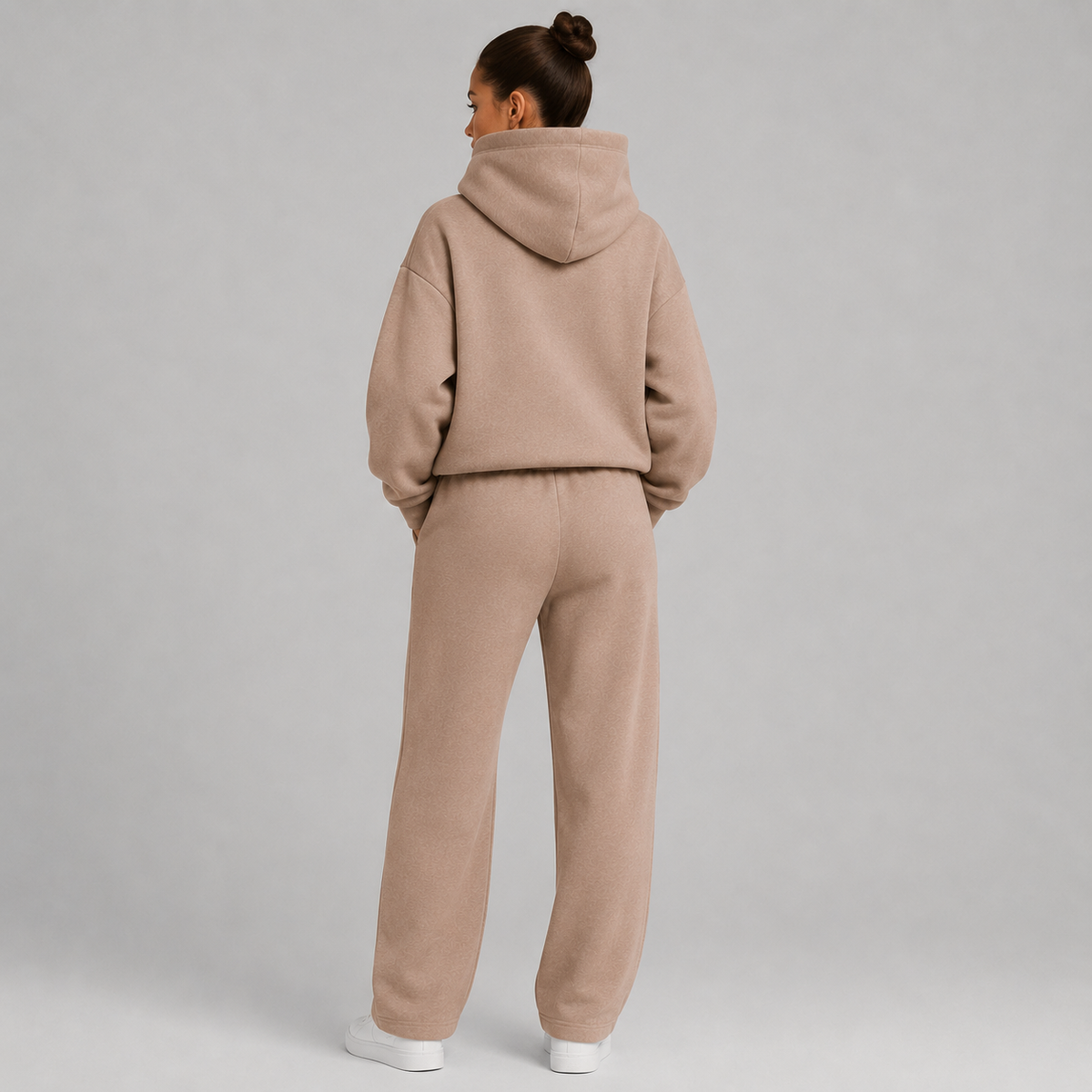 Women's oversized hoodie and jogger tracksuit set