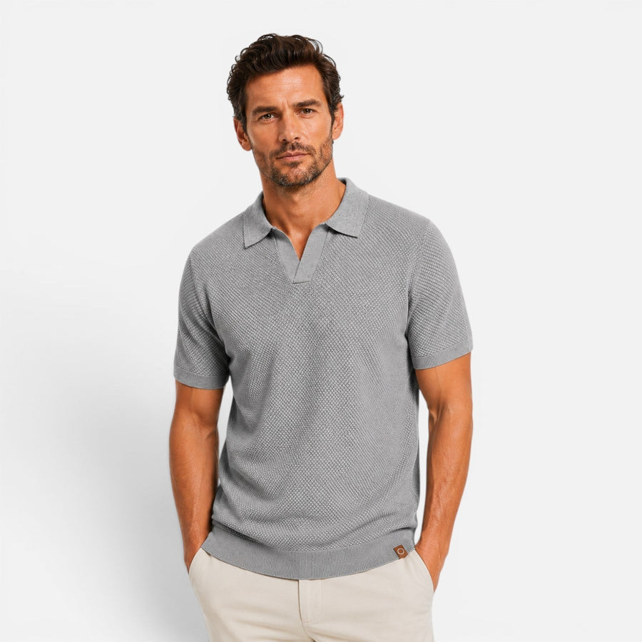 Men's slim fit textured knit short-sleeve polo shirt