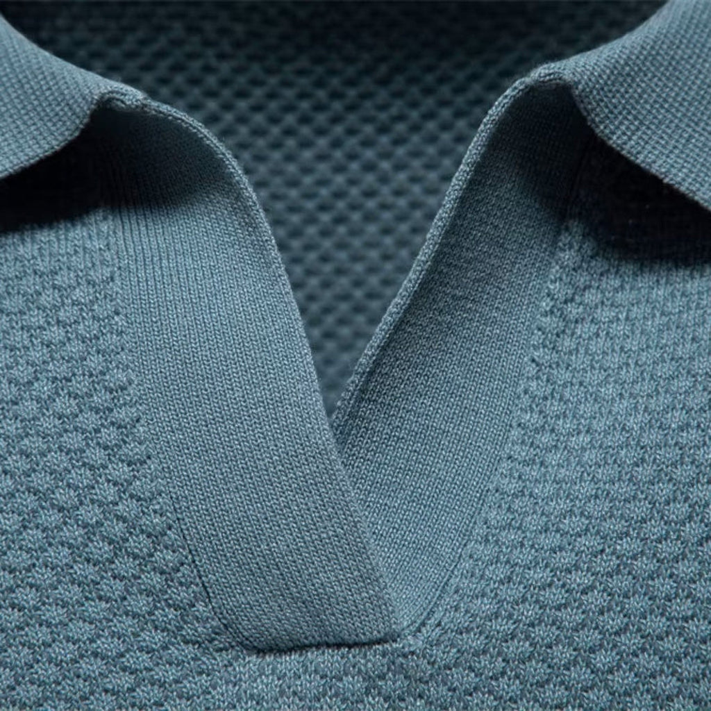 Men's slim fit textured knit short-sleeve polo shirt