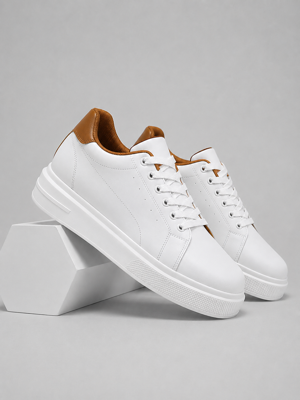 Men's low-top split leather lace-up trainers