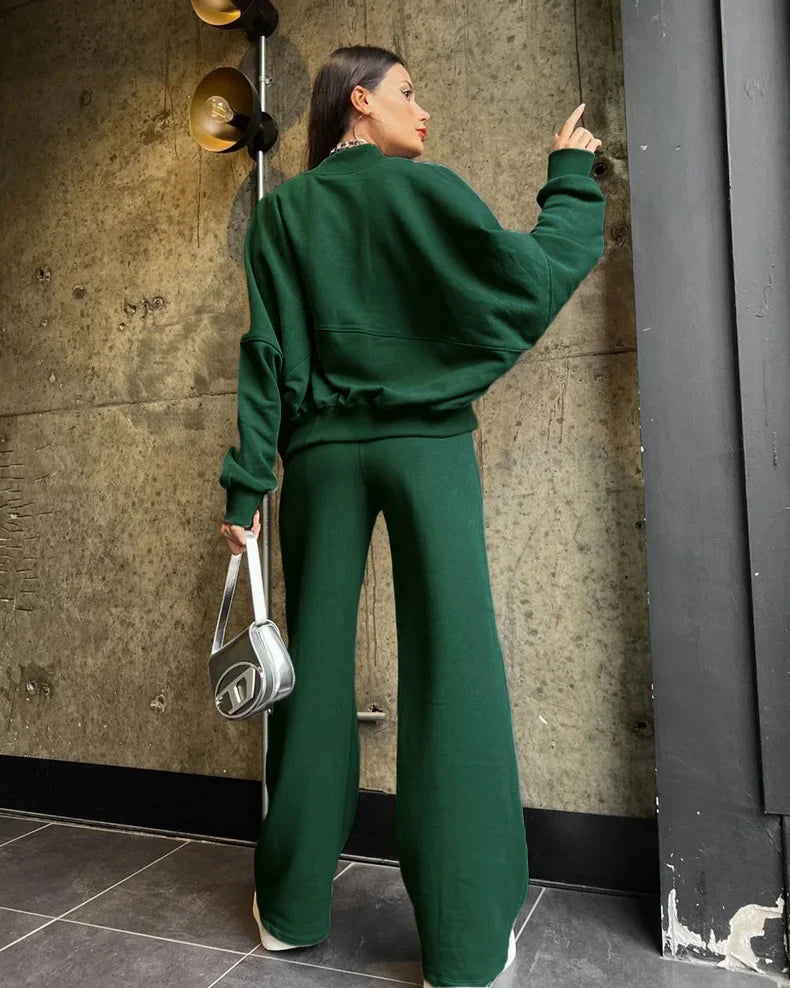 Damski oversize'owy dres z miękkim polarem | Appledore