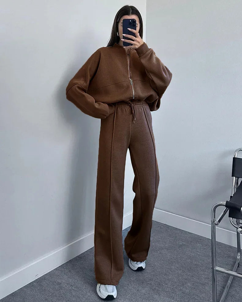 Damski oversize'owy dres z miękkim polarem | Appledore