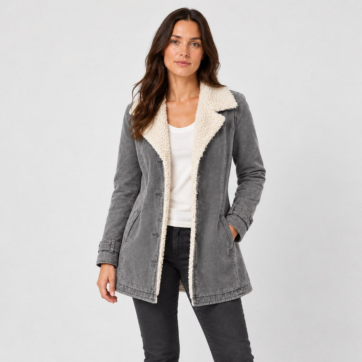Women's sherpa-lined coat in Grey | Farndish – front view