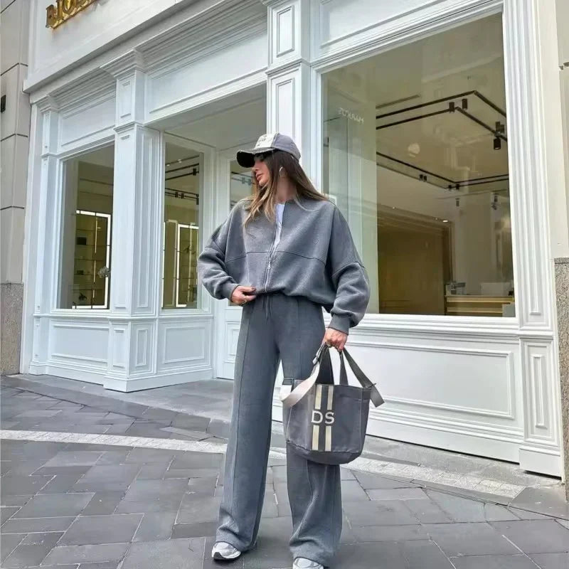 Damski oversize'owy dres z miękkim polarem | Appledore