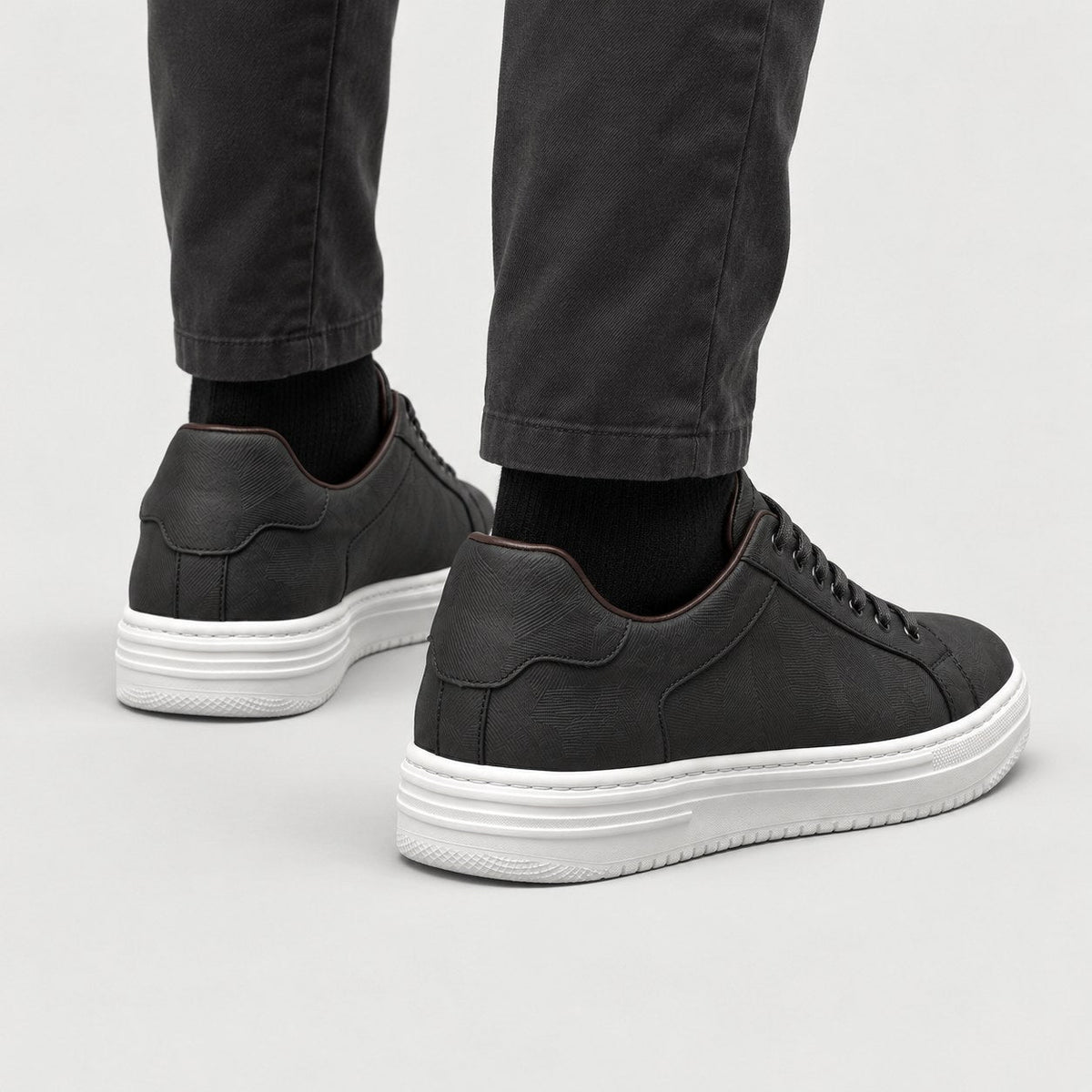 Men's Leather Trainers in Black | Upwey – back view