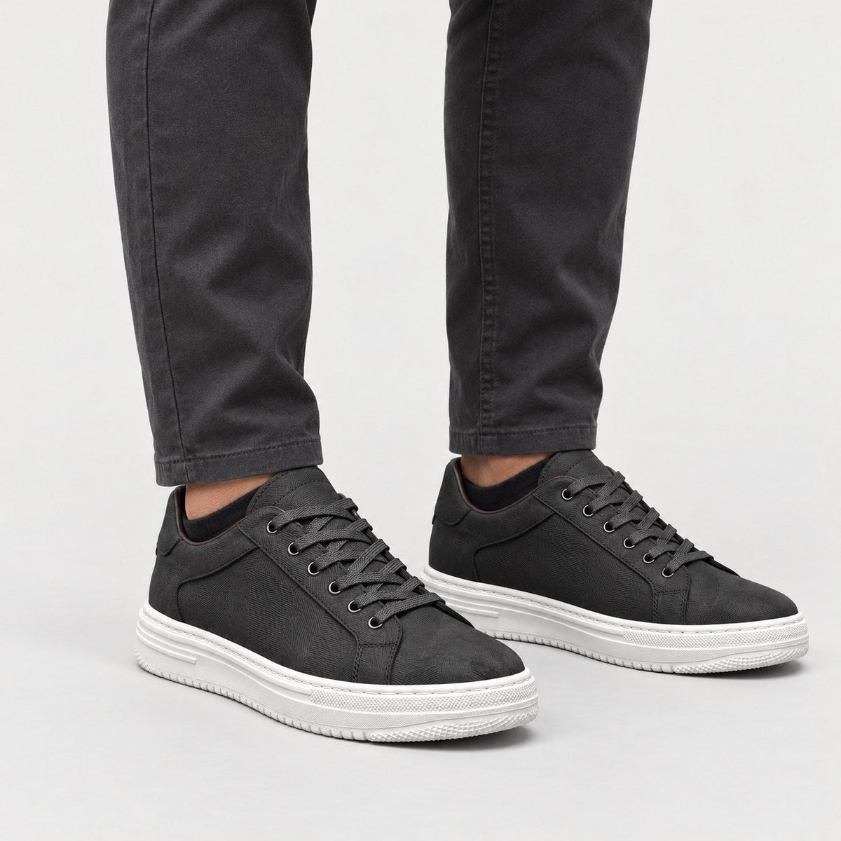 Men's Leather Trainers in Black | Upwey – front view