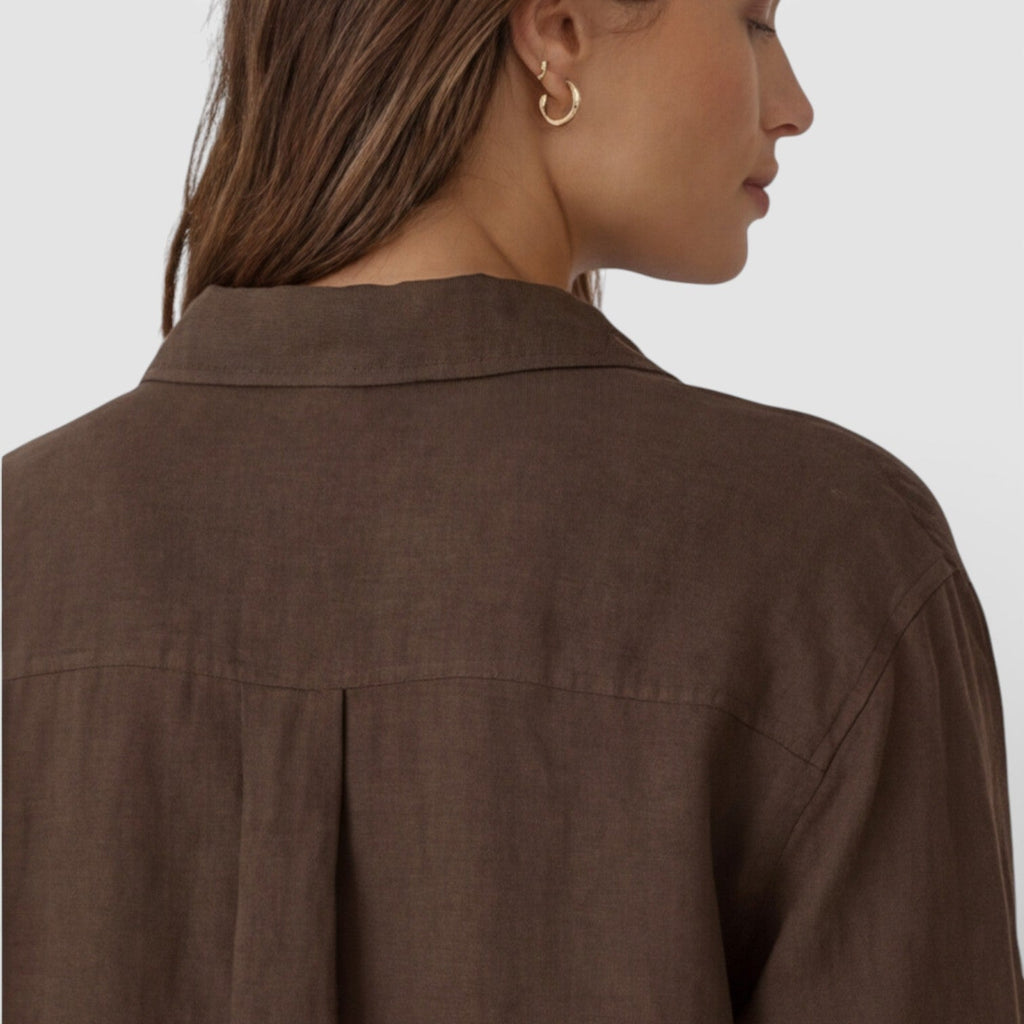 Women's relaxed-fit linen-look button-up shirt