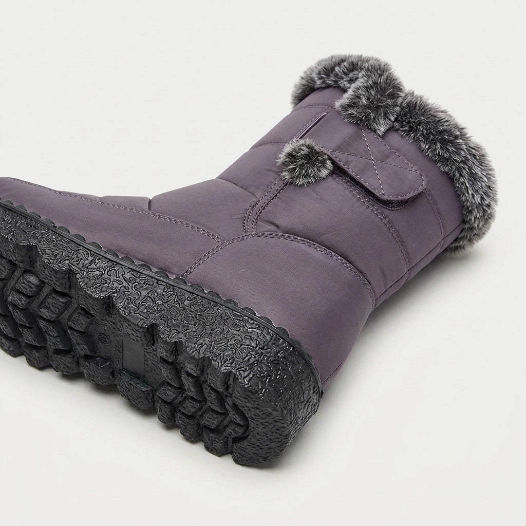 Women's faux fur collar snow boots in Purple Grey | Kimmeridge – detail view