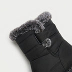 Women's faux fur collar snow boots in Black | Kimmeridge – detail view
