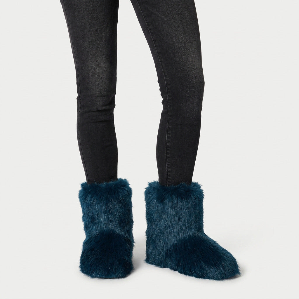 Women's fluffy faux fur boots in Navy | Goadby – front view