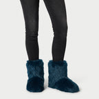 Women's fluffy faux fur boots in Navy | Goadby – front view