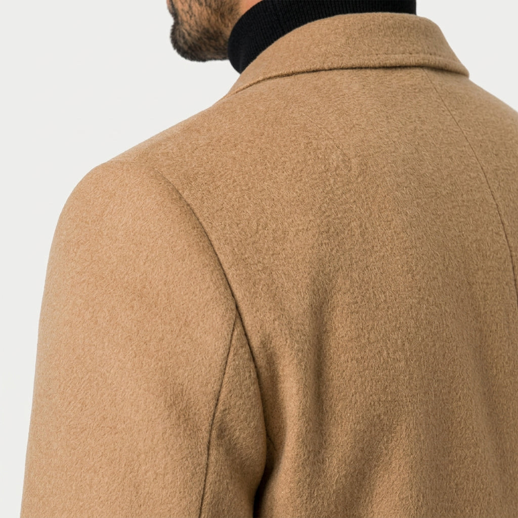 Men's Single-Breasted Overcoat in Camel | Tebay – detail view