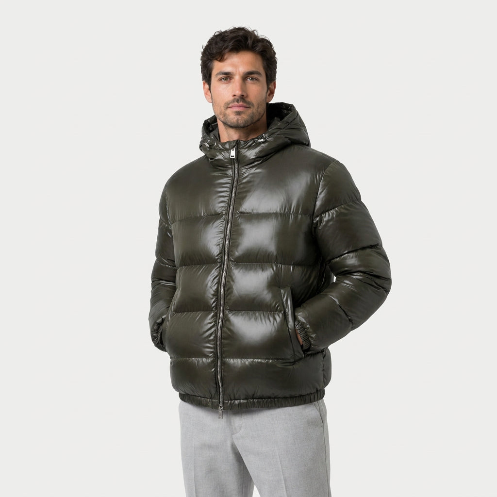 Men's high-shine hooded puffer jacket in Dark Green | Raskelf – front view