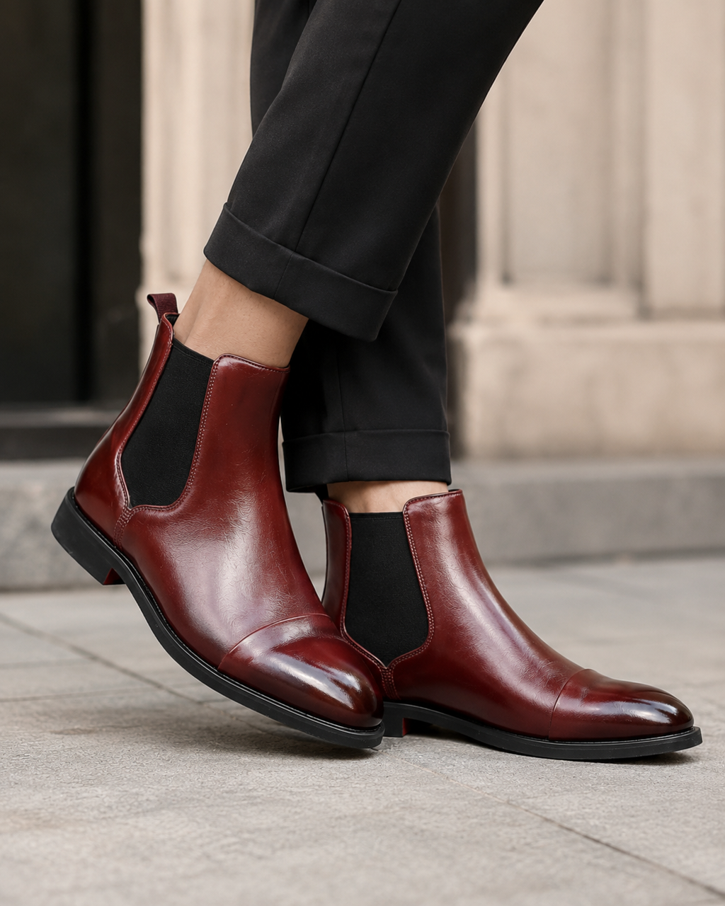 Men's almond toe Chelsea boots with pull tab