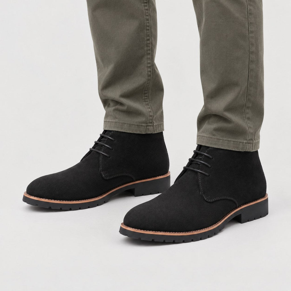Men's chukka boots in Black | Tibberton – front view