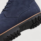 Men's chukka boots in Navy | Tibberton – detail view
