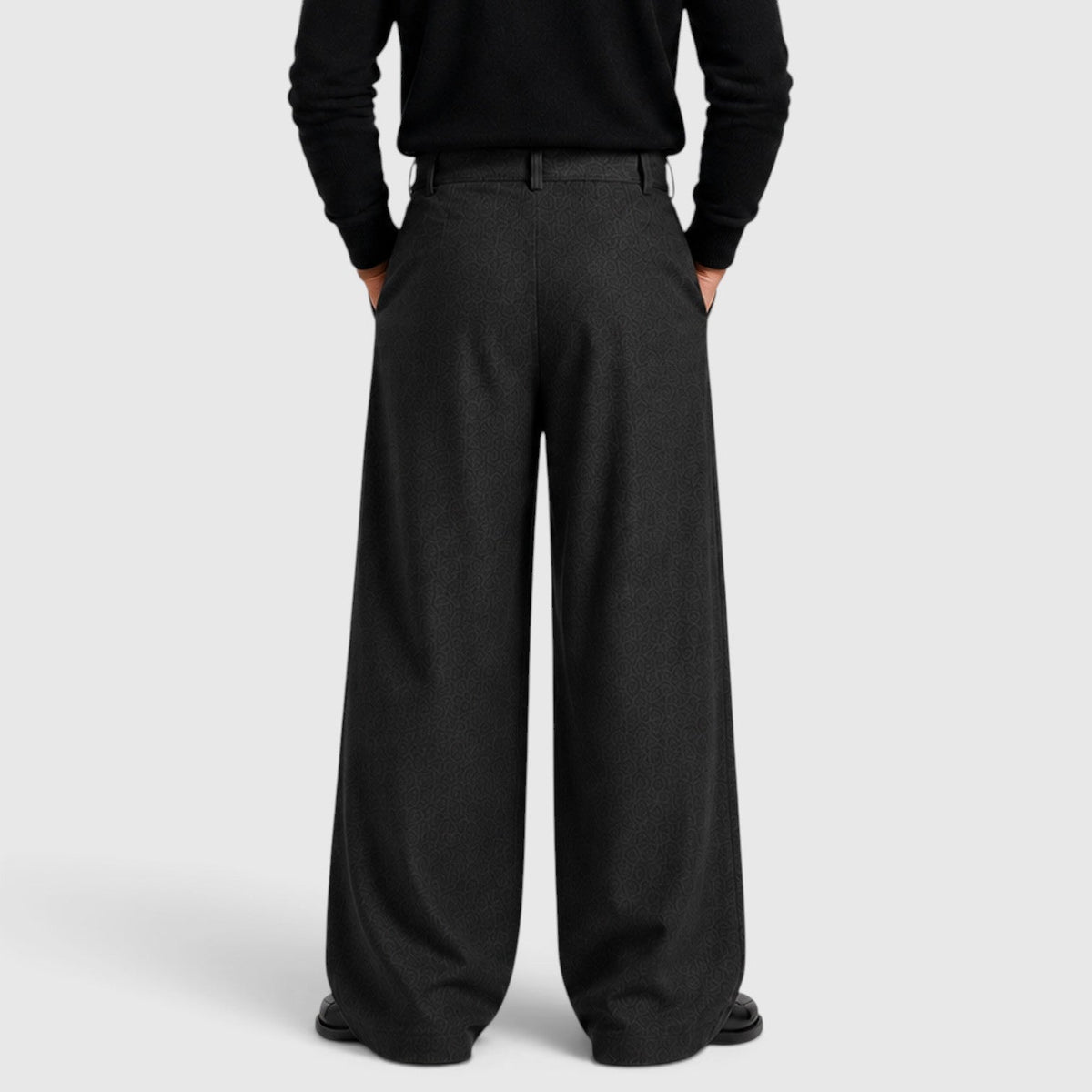 Men's lightweight pleated straight-leg tailored trousers