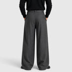 Men's lightweight pleated straight-leg tailored trousers