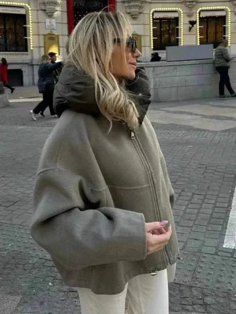 Women's oversized hooded padded jacket