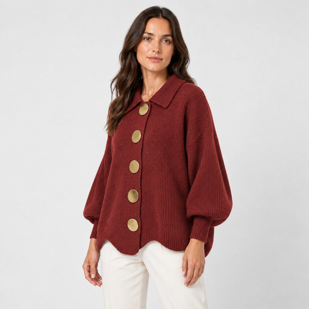 Women's oversized cardigan in Red | Appletreewick – side view
