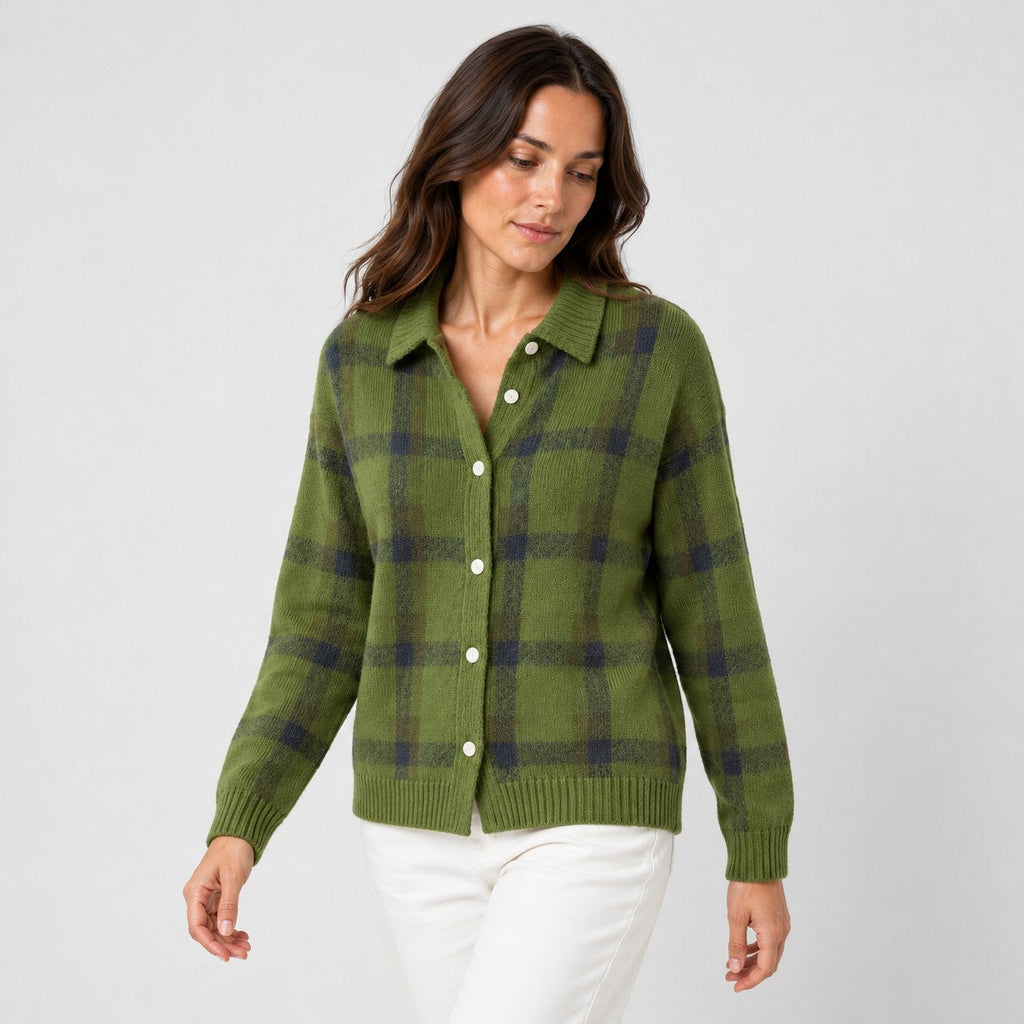 Women's checked knit cardigan with shirt collar in Green | Gunwalloe – side view
